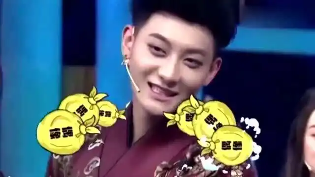 黄子韬模仿宋小宝,完全没有了偶像包袱,太搞笑了
