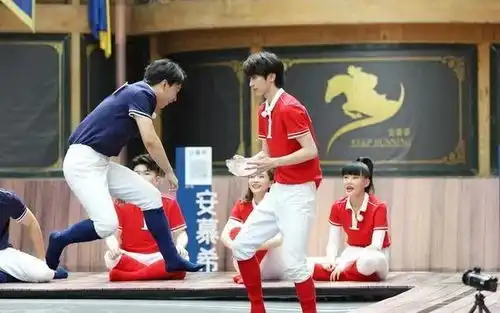 蔡徐坤郭麒麟搞笑拌嘴,奔跑吧兄弟变互怼吧兄弟
