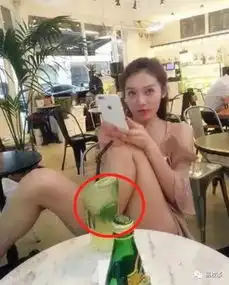一网友家里新添了小宝宝,结果家里的几只喵
