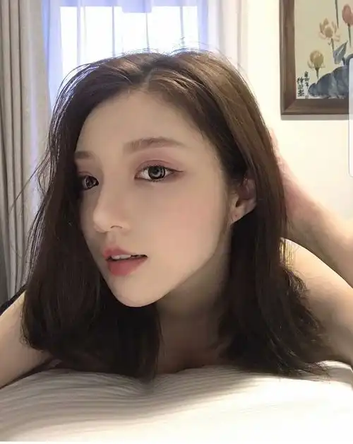 gif搞笑趣图不想上班的你
