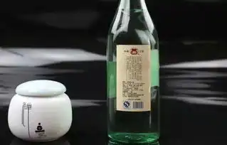 挑选白酒时,只要看酒瓶有没有这行字,轻松分辨纯粮酒

