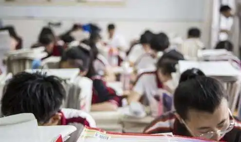 高中新教材20篇古诗文要求背诵,网友不背连奶茶名都理解不了

