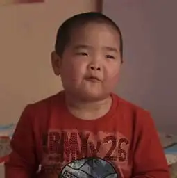 今日阳光明媚,宜分手
