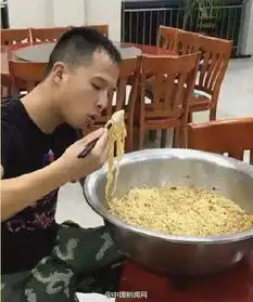 爆笑时刻老婆酒量太好了

