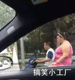 自从女朋友坐上我的摩托后,车辆再也不甩尾了

