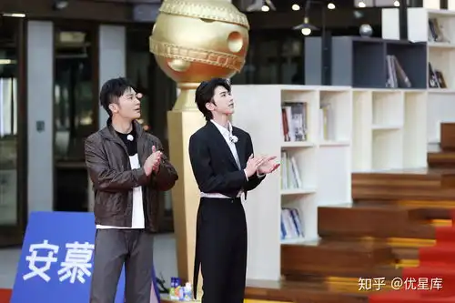 奔跑吧第一届金波波球电影节爆笑来袭李晨蔡徐坤联手演绎新手警察故事
