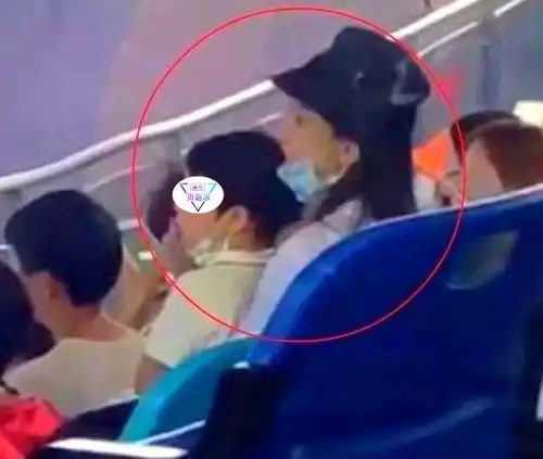 杨颖带娃出游被遇见,三岁身高堪称巨型宝宝,婚姻疑出现危机
