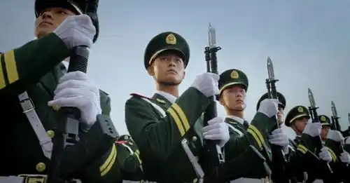 这事儿不做,后悔一辈子更楼街道的好儿郎们,祖国在等你
