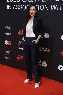 初夏胸前来点蕾丝吸睛小心机耍起来
