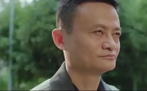 倒在华山派,出所里的功守道
