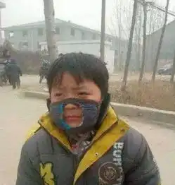 给你们变个魔术,看好了,没有露陷吧
