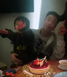 搞笑生日蛋糕图片吴镇宇