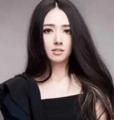郭碧婷照片流出,昔日女神形象不再网友这肥婆是谁