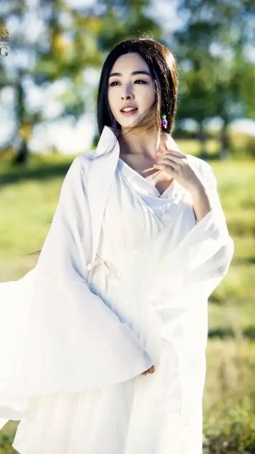 张含韵的美图
