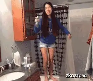搞笑段子爸,我想给女朋友和我妈每人都买个项链
