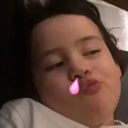 请问这个网红孩子叫什么名字啊
