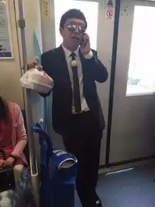 黄渤年轻时旧照曝光盛世美颜秒杀韩国欧巴