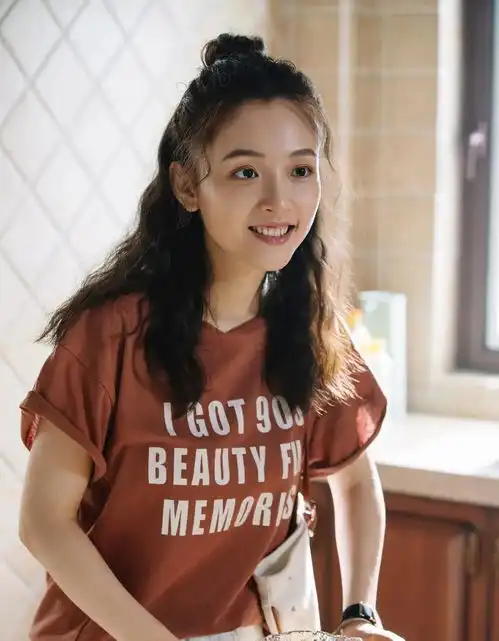 武汉伢吴倩,我们一起来看下她的日常穿搭吧
