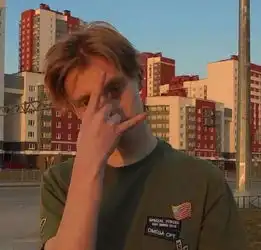 ins头像女生打游戏的时候都在想些什么
