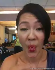 明星微博照片搞怪十足
