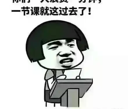 幽默笑话五一放假,跟闺蜜出去旅游,回来给妈妈看手机里的照片
