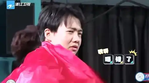 郭麒麟蔡徐坤合唱,上演搞笑版好汉歌,场面太搞笑
