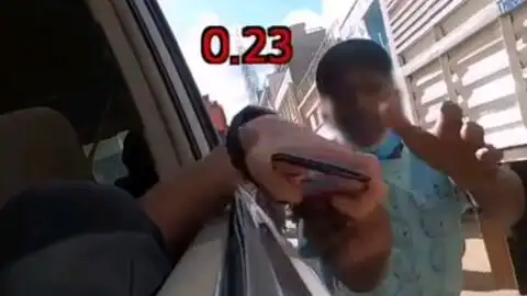 沙雕劫匪打劫网红主播,最后实在太搞笑了
