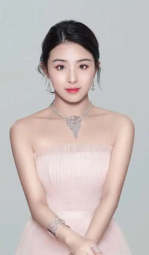 女神张含韵第6472期时尚潮流美图欣赏
