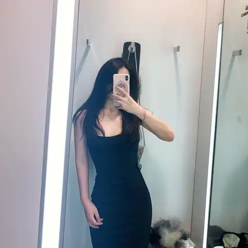 腰细腿短粗星人安利一件zara的裙子
