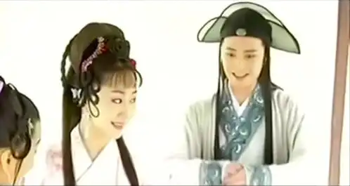 豆瓣开分8.2比起人妖恋,白素贞和青蛇的爱情,更该被看见
