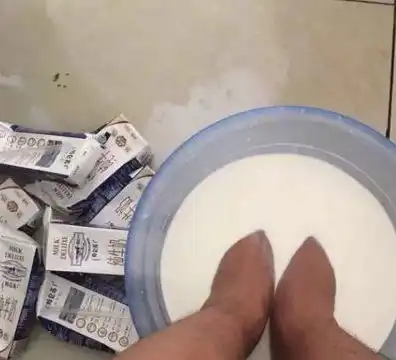 搞笑图片幽默段子笑话媳妇,咱们以后还是买蛋糕吃吧,别烤了
