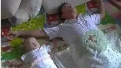 送你几张搞笑图片,真心看一次笑一次哈哈哈哈哈
