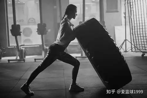 有个爱健身的男友,送他什么生日礼物好呢
