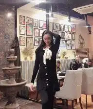 恶搞gif趣图过一次马路就能把瘸得脚治好了,这是一条奇特得马路
