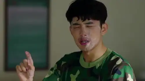 小白要和周冬雨告白,张一山吃醋讽刺表情早已出卖了他
