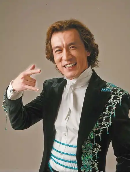 超痛心前央视著名主持人李咏在美国患癌去世,妻子发文哀悼
