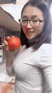 女生裸睡和男生裸睡的感觉分别是怎么样的哈哈哈哈评论区出人才
