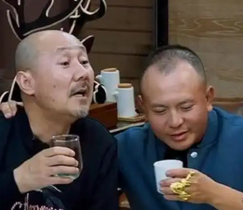 那一年腾格尔5家酒楼全倒闭了,房子没了,车子没了,老婆也跑了
