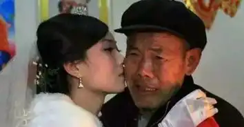 想把女儿嫁近点,成都爸爸干脆在隔壁小区为女征婚要求最好不超过三环

