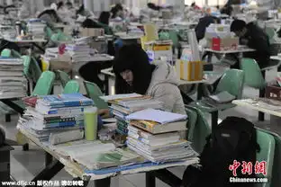 考研党一桌难求食堂餐桌变自习课桌7612744教育图片库大视野

