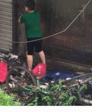 爆笑gif大妹子,厉害了哈想不到你才是打台球高手

