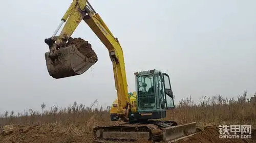 微信挖掘机表情搞笑动态图片大全图片大全

