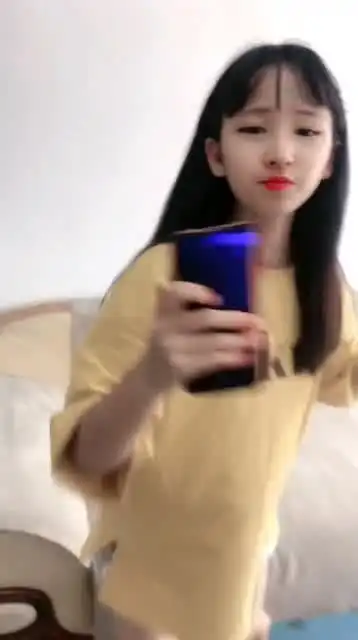 电话挂断之后老妹儿哭一下午,不知道怎么弥补,大风刮来几个字太可爱了
