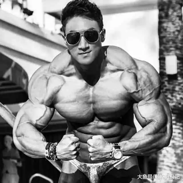 中国健体奥赛第一人带你训练胸大肌,型男就该这样玩铁
