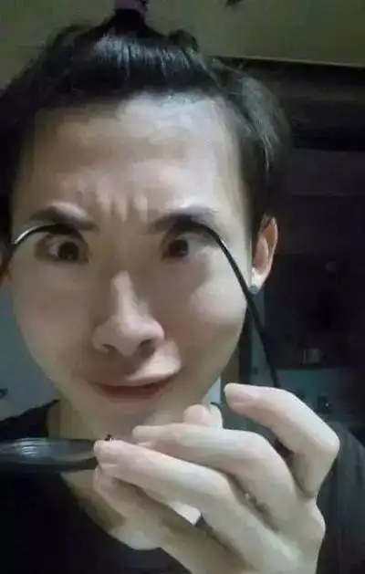 笑话爆糗,这家是住不下去了啦
