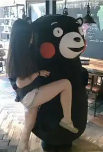 搞笑图片上面的你轻点,别坐坏妹子啊
