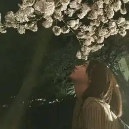 总失眠的人都是天使替睡着的人看这个世界
