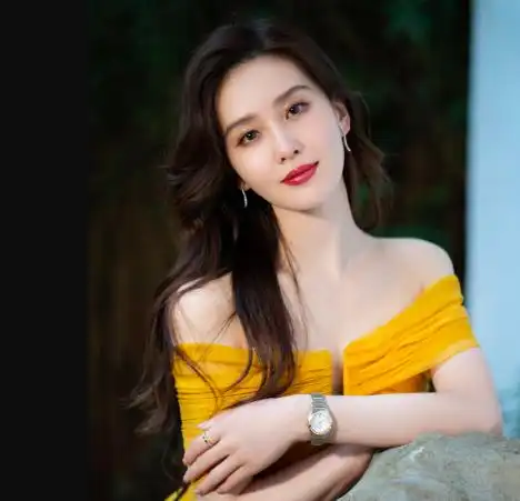 佟丽娅陈思诚宣布离婚,看来85花们,都要专心搞事业了
