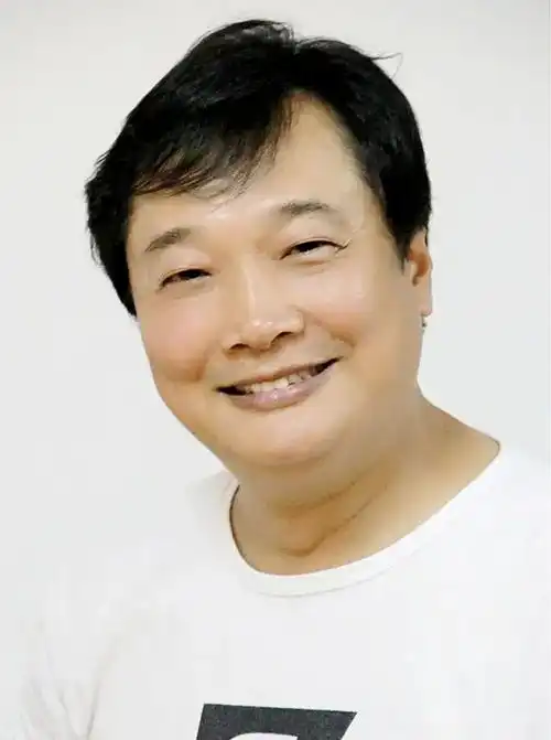 曲高不和寡一路载欢歌最美文化人本期嘉宾男高音歌唱家石广羽
