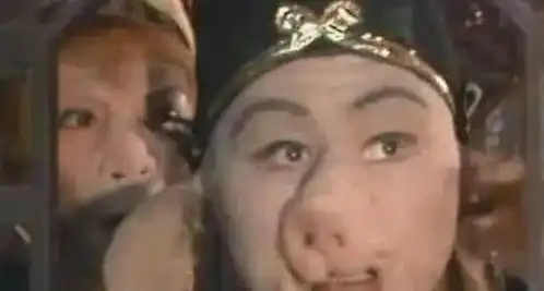 看穿帮就要看的是搞笑八戒你是去整容了吗

